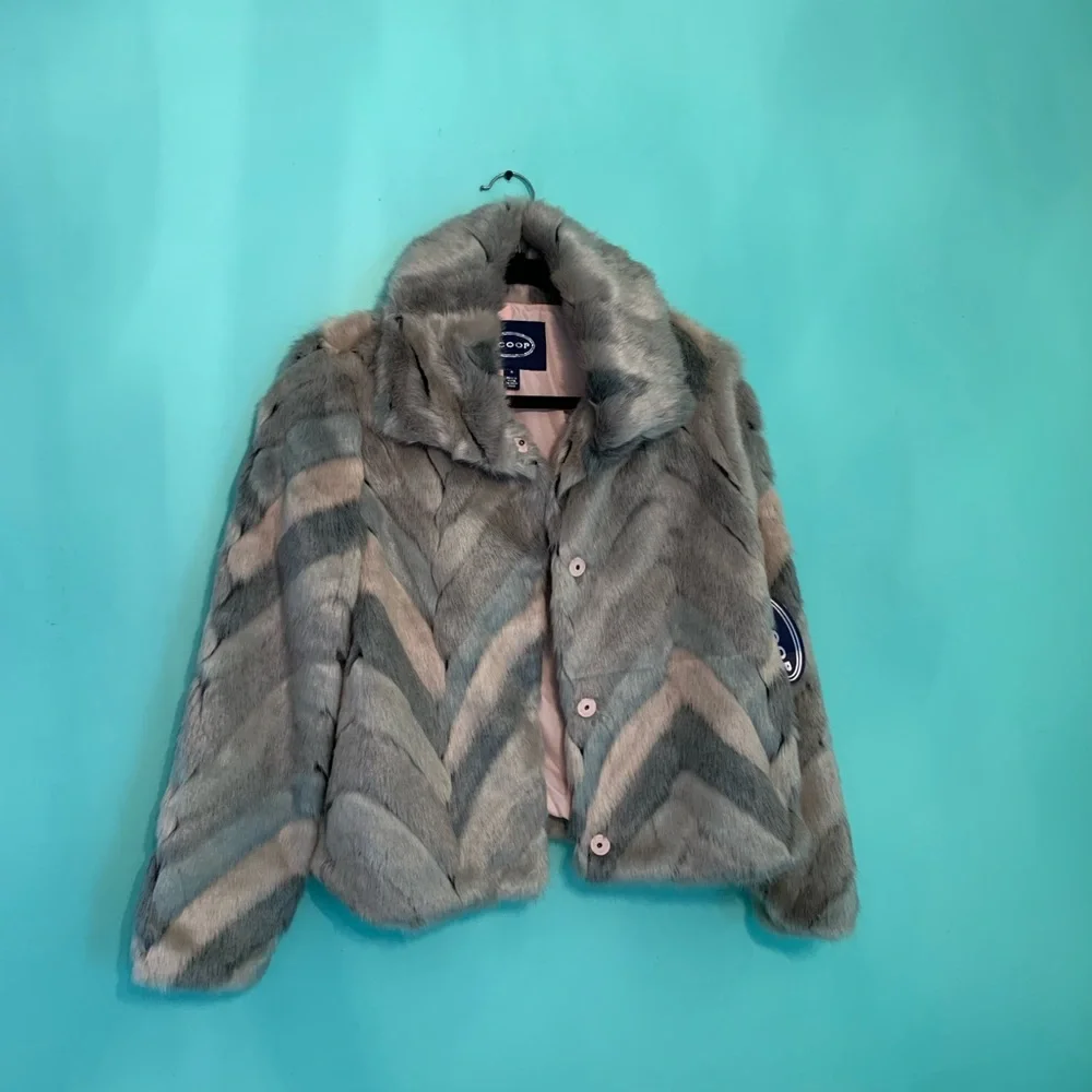 Trendy fuzzy jacket medium - Picture 7 of 9
